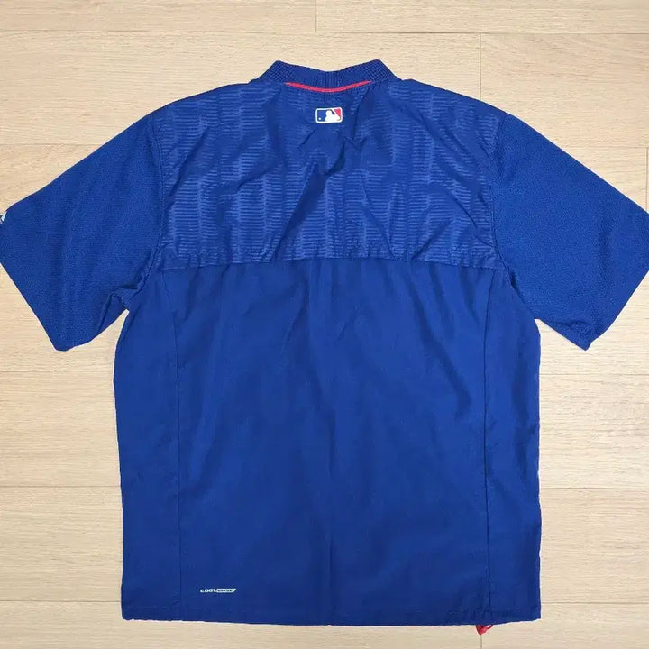 [BUNJANG] Majestic Authentic Cool Base On-Field Texas Rangers Short Sleeve Windbreaker (Size M/105) / 마제스틱 어센틱 쿨베이스 온필드 텍사스 레인져스 반팔바람막이 M(105)