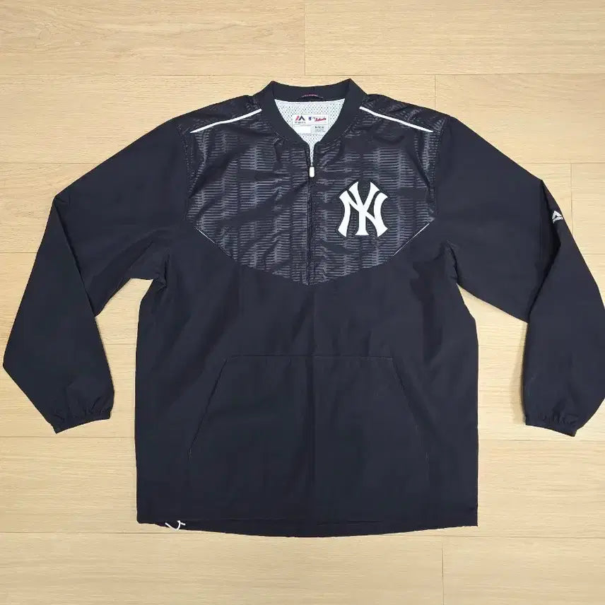 [BUNJANG] Majestic Authentic Cool Base On-Field New York Yankees Long Sleeve Windbreaker / 마제스틱 어센틱 쿨베이스 온필드 뉴욕 양키즈 긴팔바람막이 M(105)