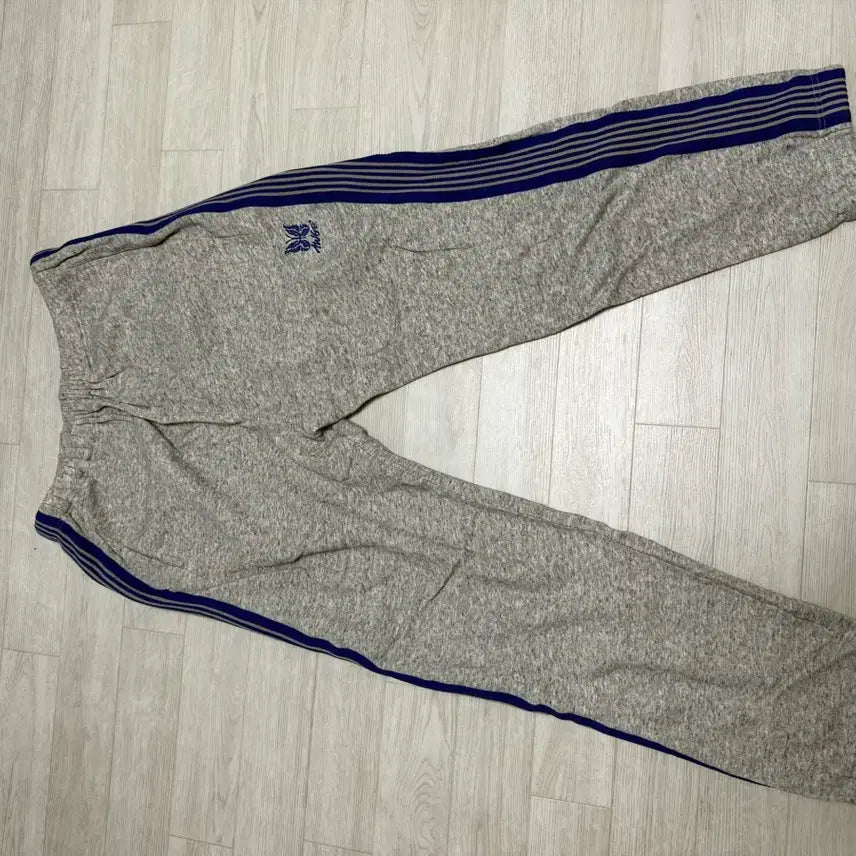 [BUNJANG] Needles Track Pants (L, Grey/Navy) / 니들스 트랙팬츠L