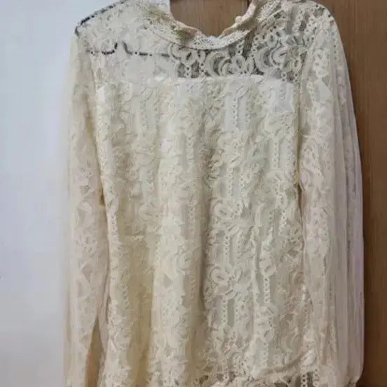 [BUNJANG] Ivory Lace Blouse / 1번착용  아이보리 레이스 블라우스 긴팔