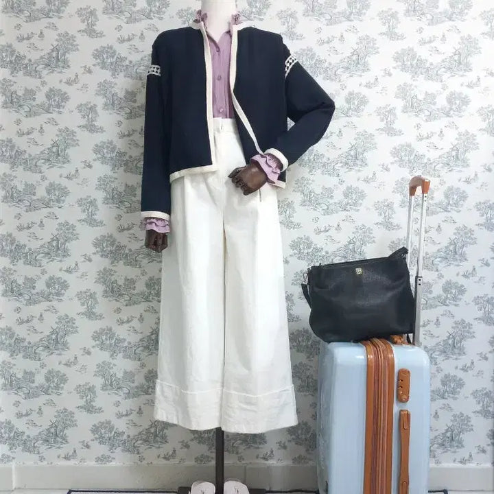[BUNJANG] Navy Lace-Accent No-Button Jacket / 레이스 배색 노버튼 자켓