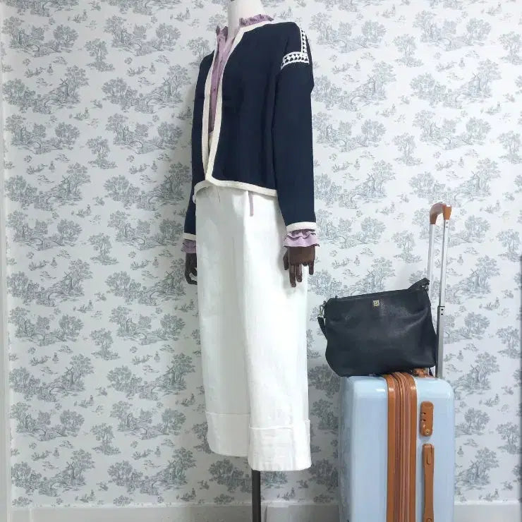 [BUNJANG] Navy Lace-Accent No-Button Jacket / 레이스 배색 노버튼 자켓