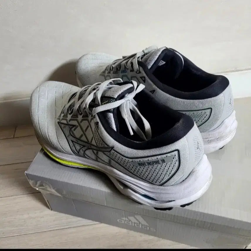 [BUNJANG] Mizuno Inspire 18 Running Shoes 265 / 미즈노 인스파이어 18 러닝화 265