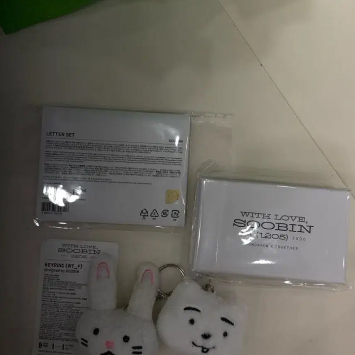 [BUNJANG] TXT (Tomorrow X Together) Soobin Accessories Bundle Set / 미개봉 투모로우바이투게더 수빈 키링 팔찌 레터세트