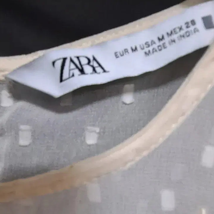 [BUNJANG] ZARA Lace Blouse Ivory / 자라 레이스 블라우스 아이보리