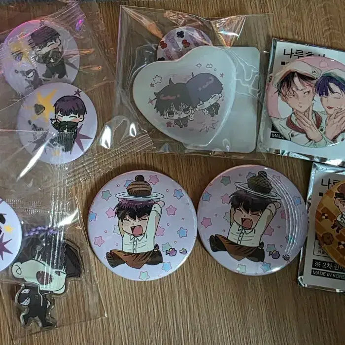 [BUNJANG] Kaiju No. 8 Cafe Can Badge Set / 괴수8호 카페 캔뱃지 양도