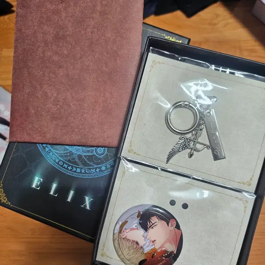 [BUNJANG] How to Live as a Player Badge, Keyring, Postcard Set / 플레이어로 사는 법 뱃지 키링 엽서 세트