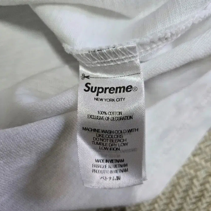 [BUNJANG] Supreme White Pocket Short Sleeve T-shirt / 남성105 XL 슈프림 화이트 포켓 반팔 티셔츠