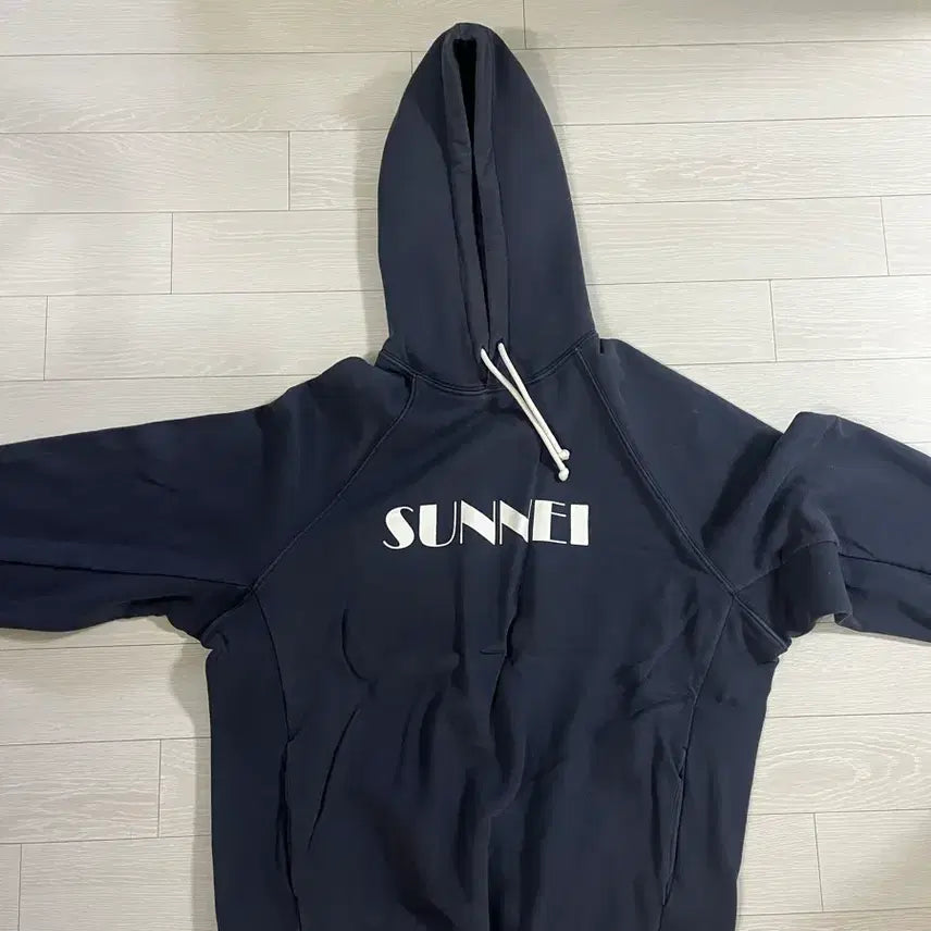 [BUNJANG] Sunnei Navy Hoodie / 써네이 네이비 후드티