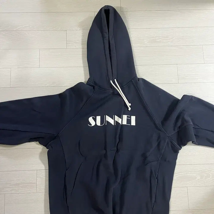 [BUNJANG] Sunnei Navy Hoodie / 써네이 네이비 후드티