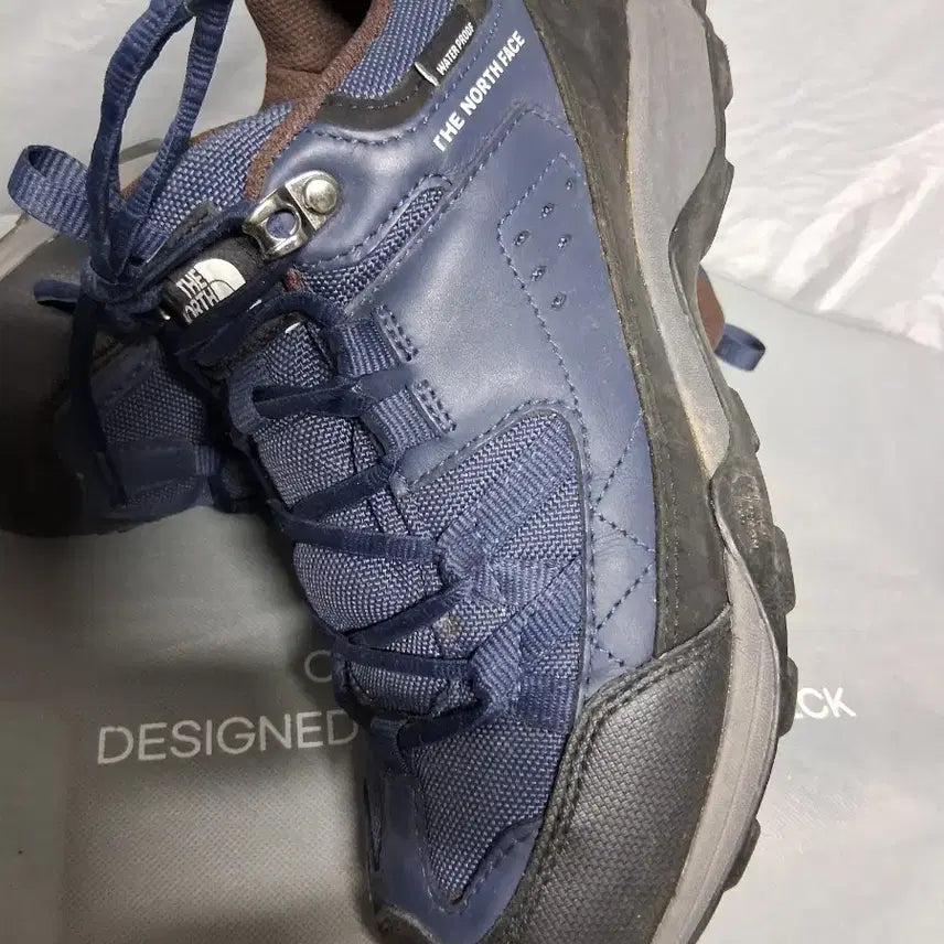 [BUNJANG] The North Face Hiking Boots (Navy/Black) 245mm / 등산화 245  노스페이스