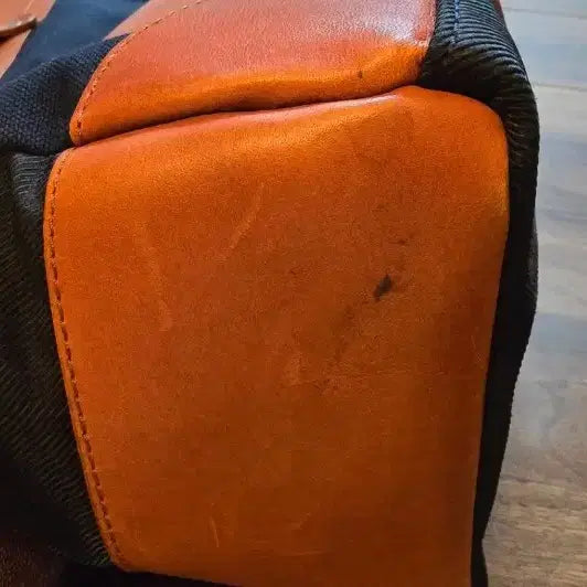 [BUNJANG] Hazzys J.J.one Blackwatch Messenger Bag / 헤지스 x J.J.one 블랙와치 메신져백