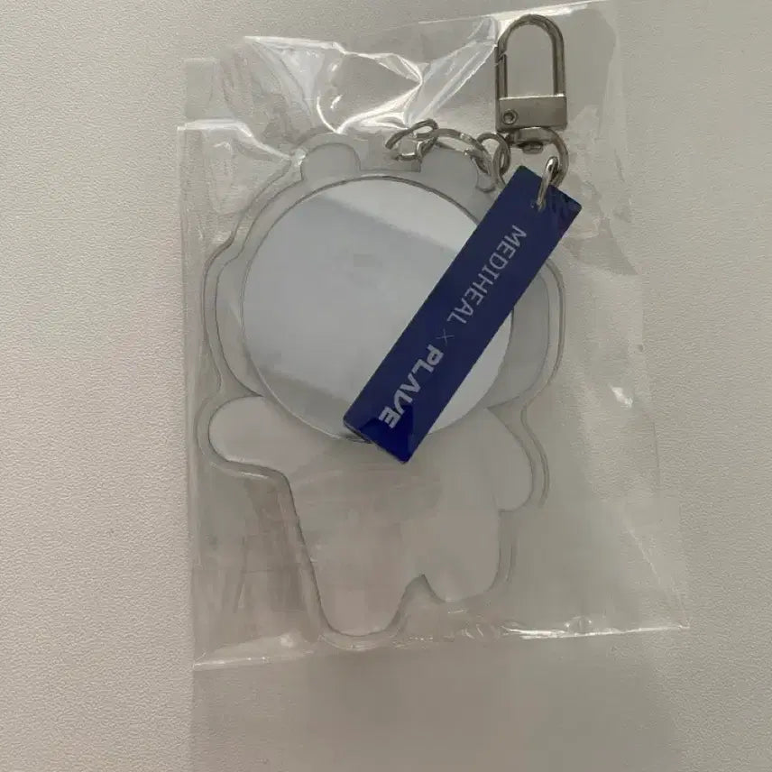 [BUNJANG] PLAVE Mediheal MME MIMU Mirror Acrylic Keyring / 플레이브 메디힐 므메미무 므모 거울 아크릴키링