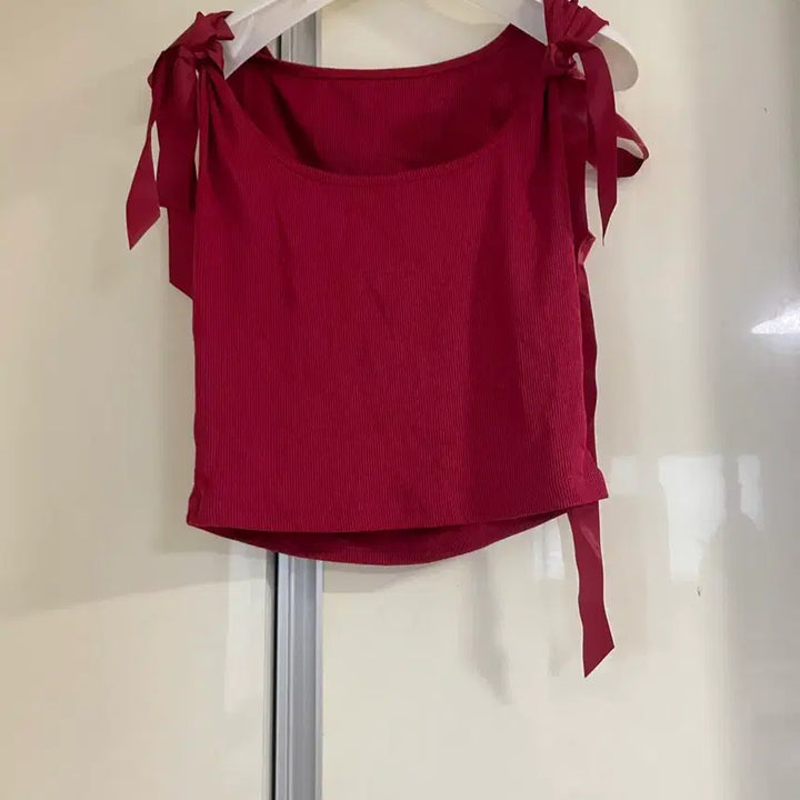 [BUNJANG] Red Ribbed Sleeveless Crop Top XS / 리본 매듭 레드 골지 민소매 티 크롭 나시티 xs