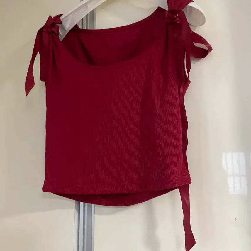 [BUNJANG] Red Ribbed Sleeveless Crop Top XS / 리본 매듭 레드 골지 민소매 티 크롭 나시티 xs