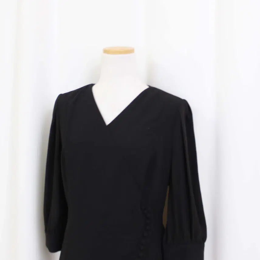 [BUNJANG] LYNN V-Neck Dress (Size 66) / [정품] 린(LYNN) 여성 캐주얼 브이넥 원피스 (66) 상상샵