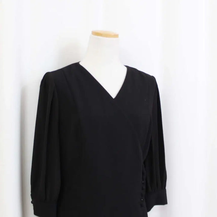 [BUNJANG] LYNN V-Neck Dress (Size 66) / [정품] 린(LYNN) 여성 캐주얼 브이넥 원피스 (66) 상상샵