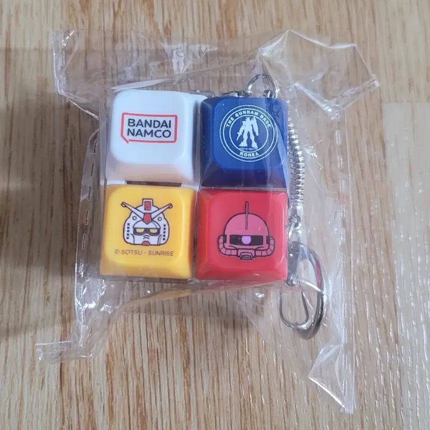 [BUNJANG] Bandai Gundam Base Limited Keycap / 미개봉 반다이 건담베이스한정 키캡 팝니다 건담키캡