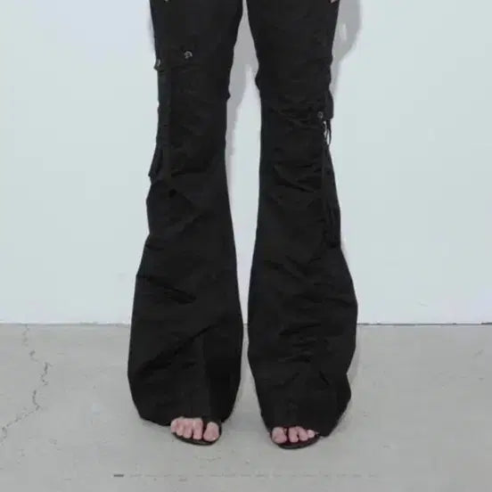 [SOLD OUT] WASHED SHIRRING CARGO PANTS, BLACK