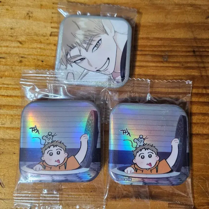 [BUNJANG] Hong Ki-hoon Badge Set / 물가의 밤 홍기훈 뱃지 3개