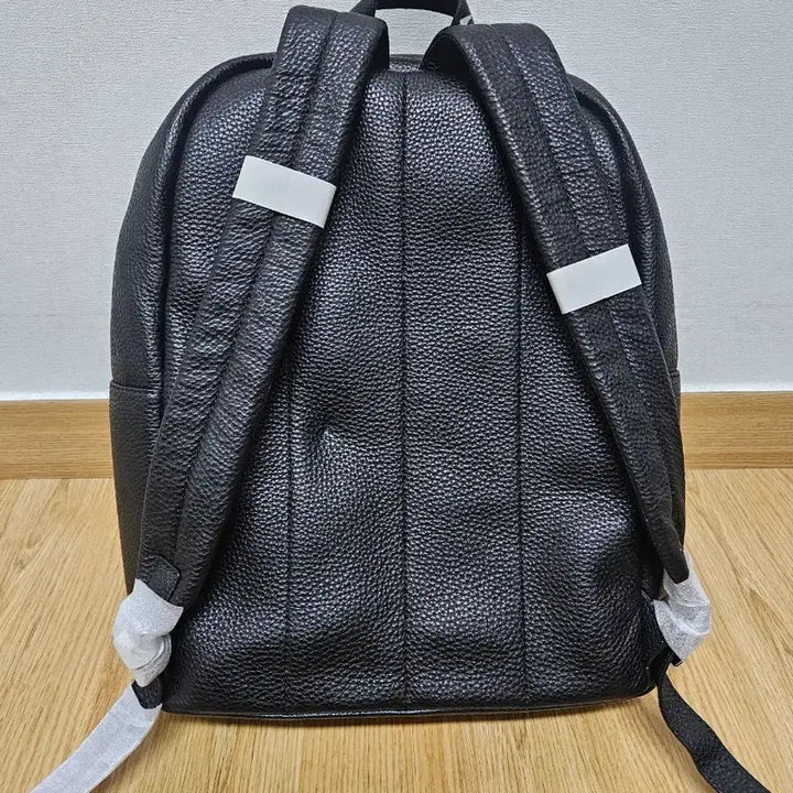 [BUNJANG] Michael Kors Leather Backpack / 마이클 코어스 레더 가죽 백팩  새상품 무료배송