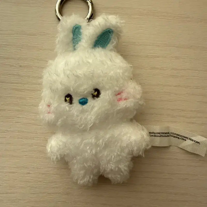 [SOLD OUT] 뉴진스 버니니 키링 화이트
