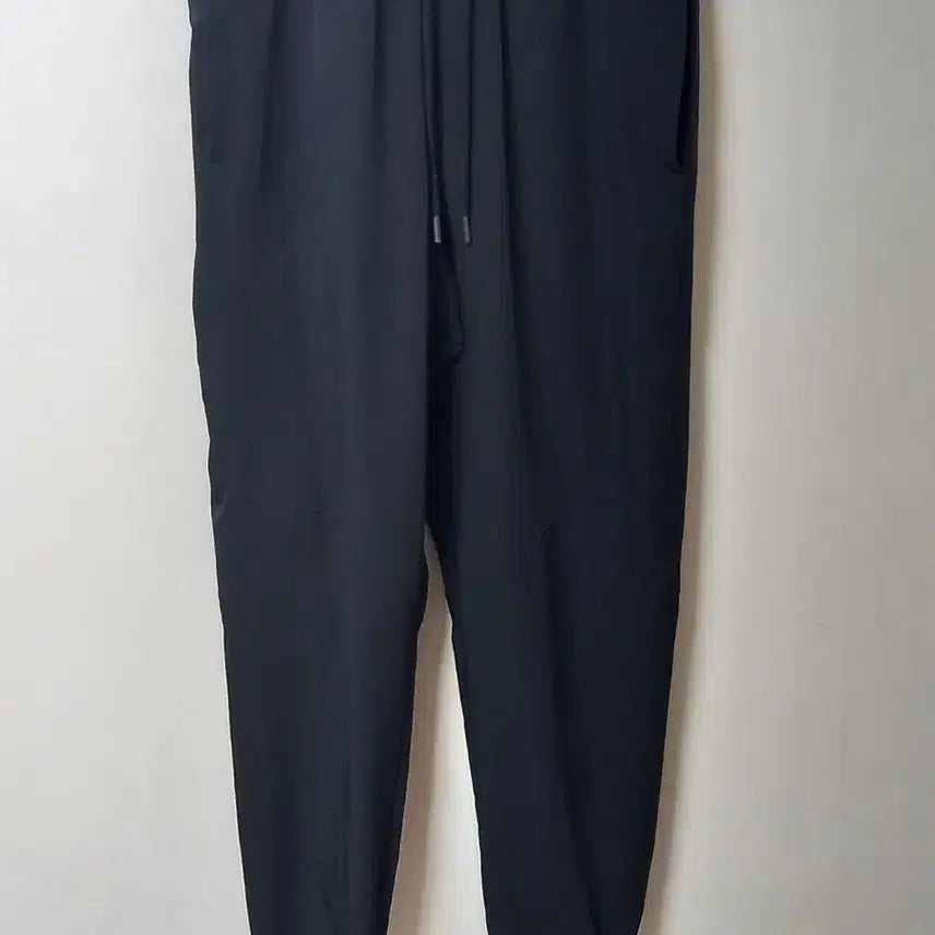 [BUNJANG] Under Armour Black Jogger Pants Size 30-32 / 언더아머 블랙 조거팬츠 30~32 새상품급@
