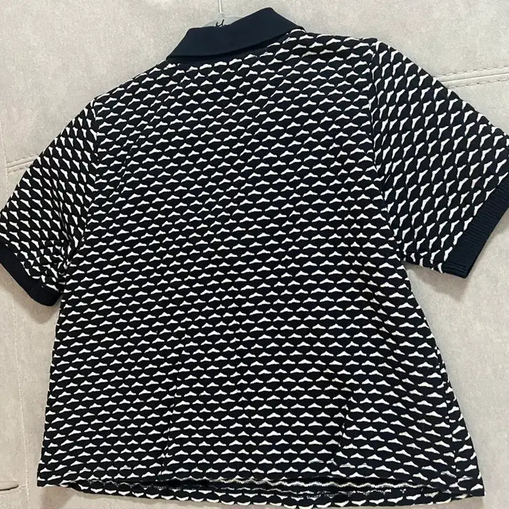 [BUNJANG] ZARA Black &amp; White Patterned Short Sleeve Polo Shirt / 자라 블랙&amp;화이트 반팔 카라티