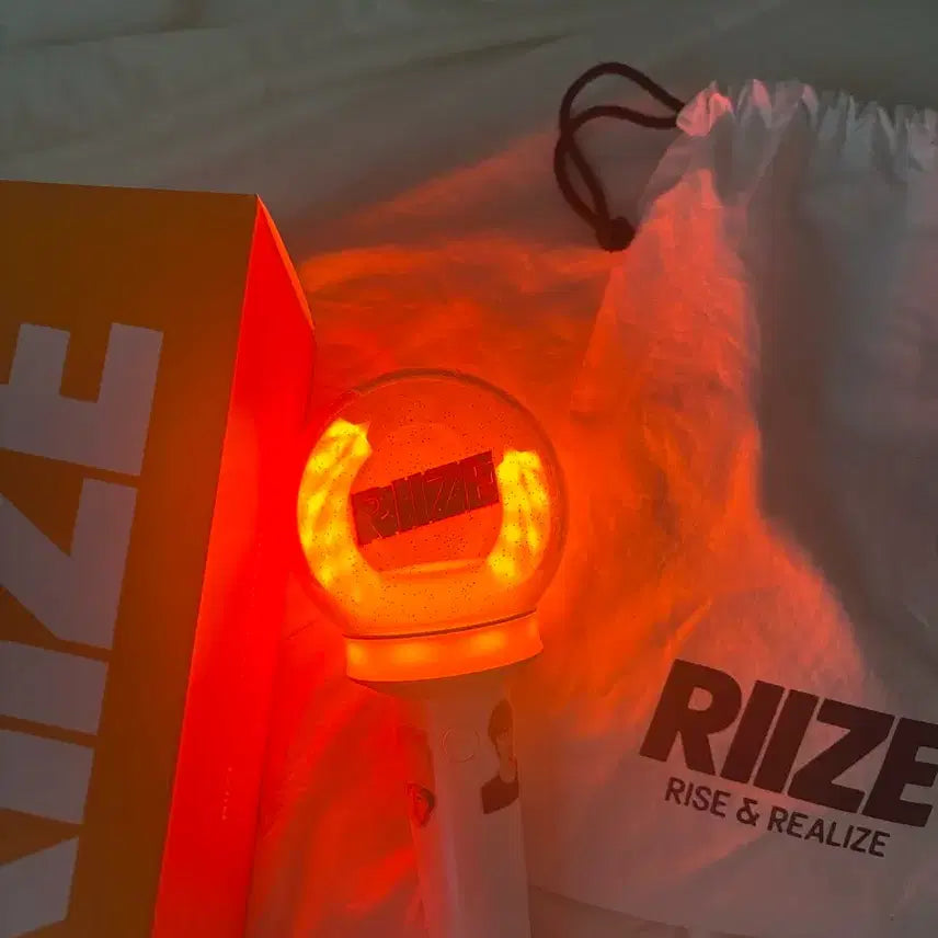 [BUNJANG] RIZE Official Light Stick / RIZE 라이즈 공식 응원봉