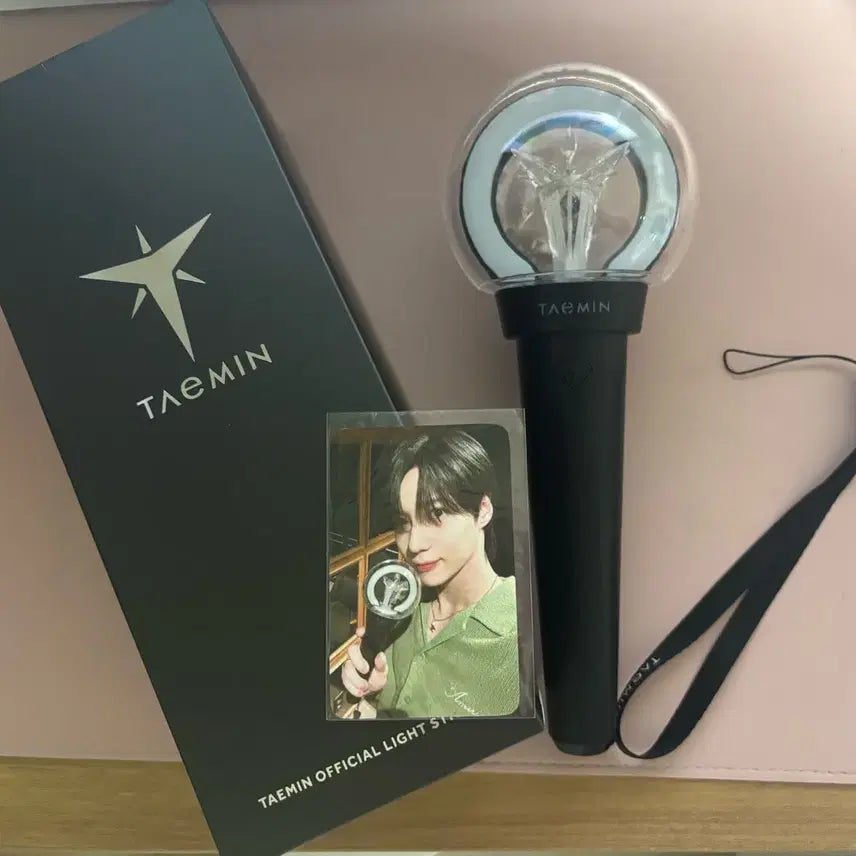 [SOLD OUT] 샤이니 태민 응원봉 판매합니다.