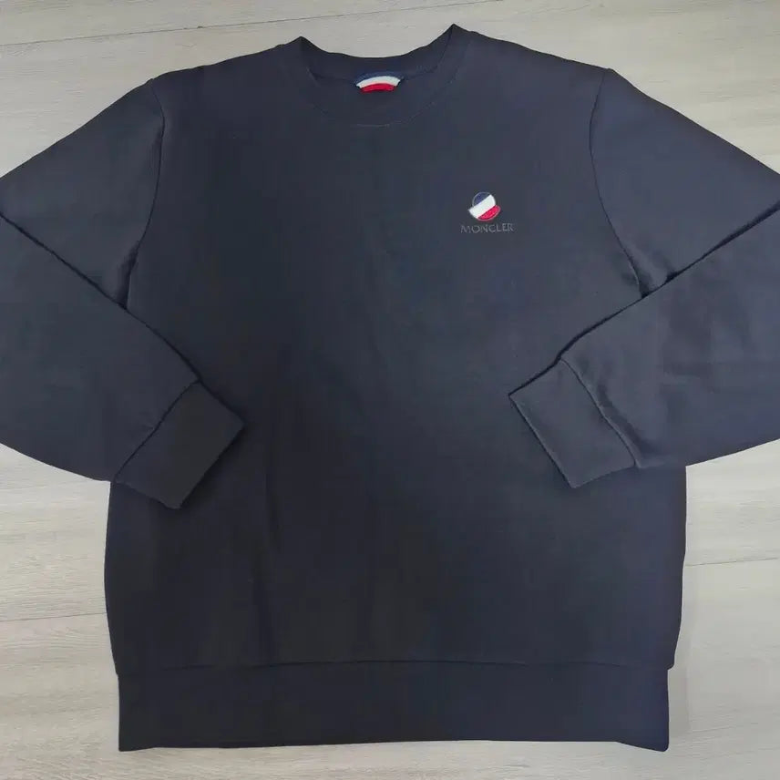 [BUNJANG] Moncler Sweatshirt / 몽클레어 맨투맨