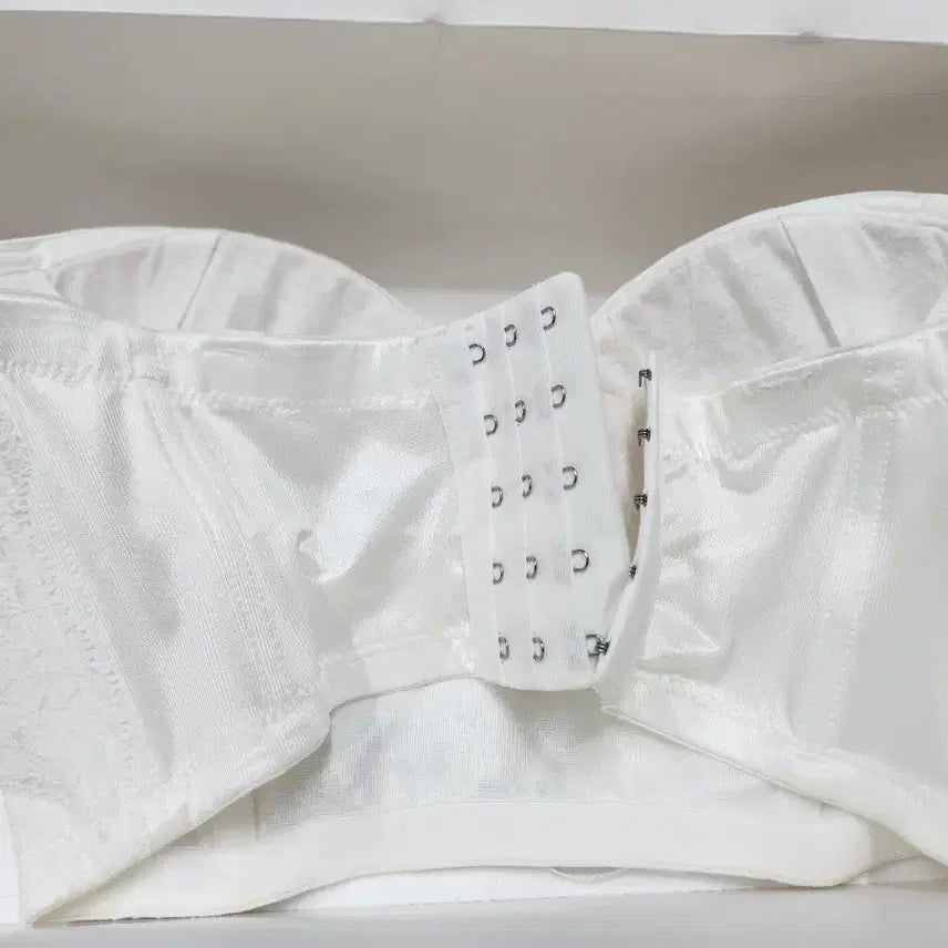 [BUNJANG] Sonnet Wedding Bra 75B / 소네트 웨딩브라