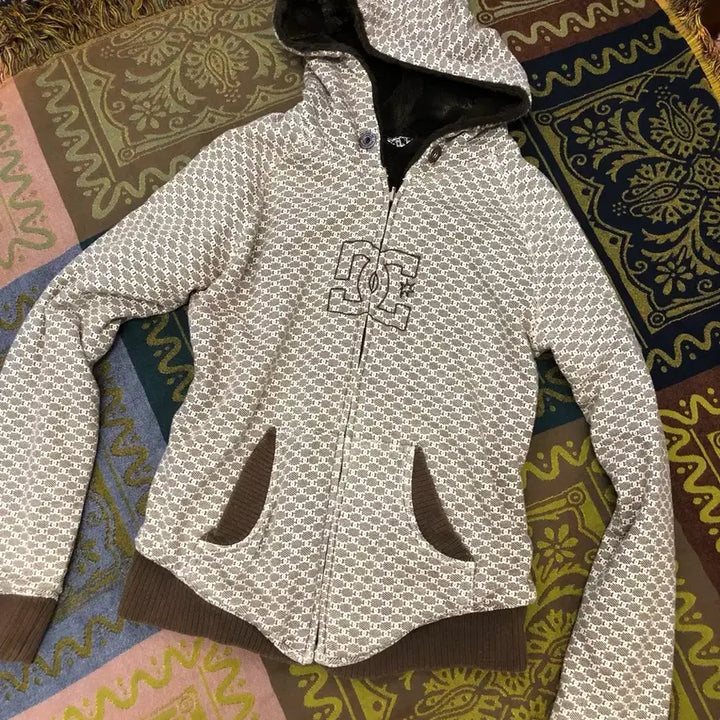 [SOLD OUT] DC shoes reversible hood zipup