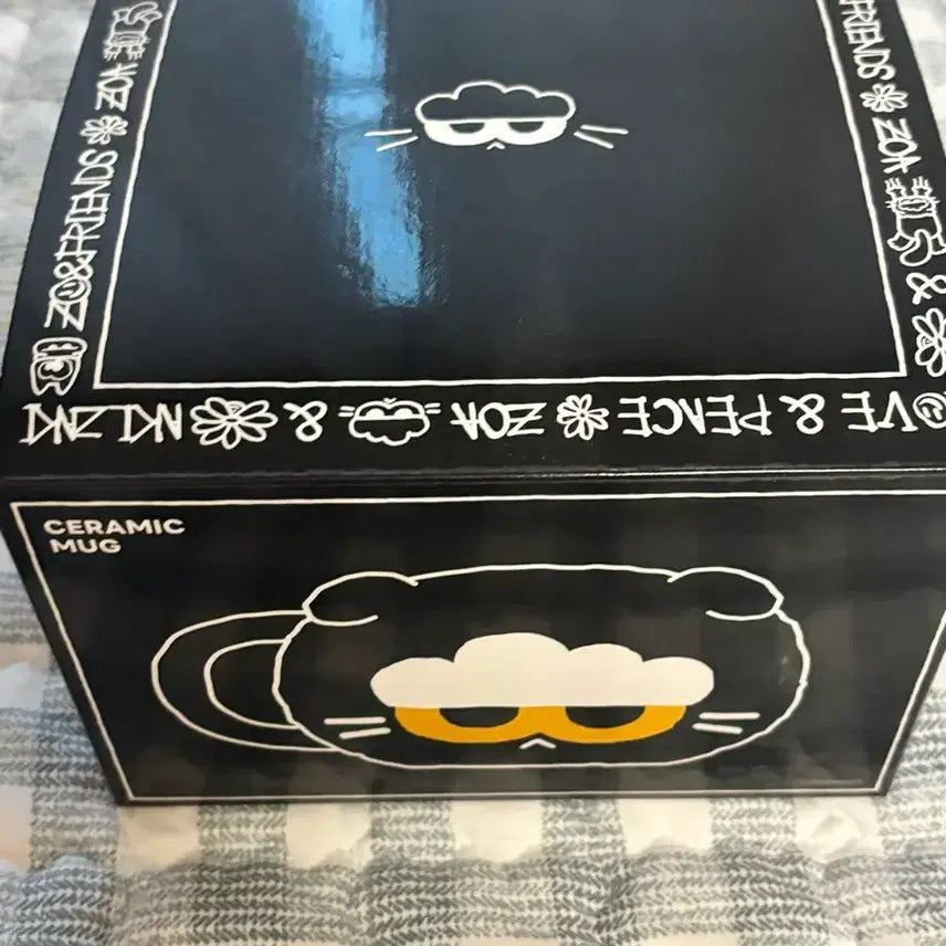 [BUNJANG] G-Dragon JoAnne Friends JoA Mug Cup Sealed / 지드래곤 조앤프렌즈 조아 머그컵 미개봉