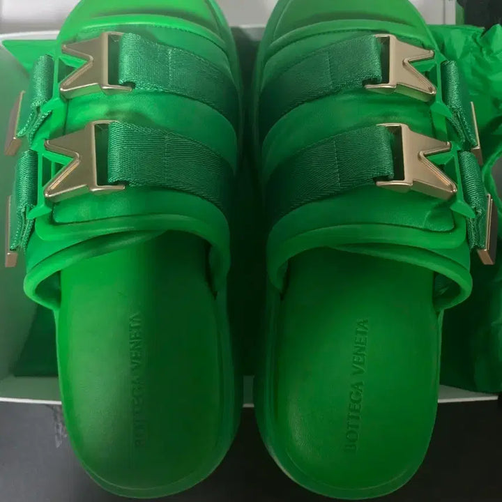 [SOLD OUT] 보테가 베네타 샌들44싸이즈