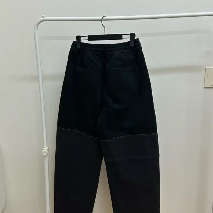 [BUNJANG] Momento Black Drawstring Pants L / 아모멘토 드로스트링팬츠 블랙 L