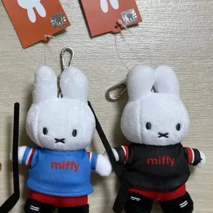 [BUNJANG] Miffy Winter Olympics Hockey Doll Set / 미피 정품 동계올림픽 하키 블랙1 ,블루1 세트 새상품