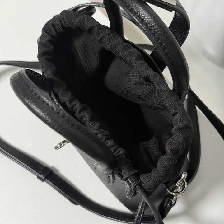 [SOLD OUT] 분크  토크 헐밋 크로스 스몰 블랙