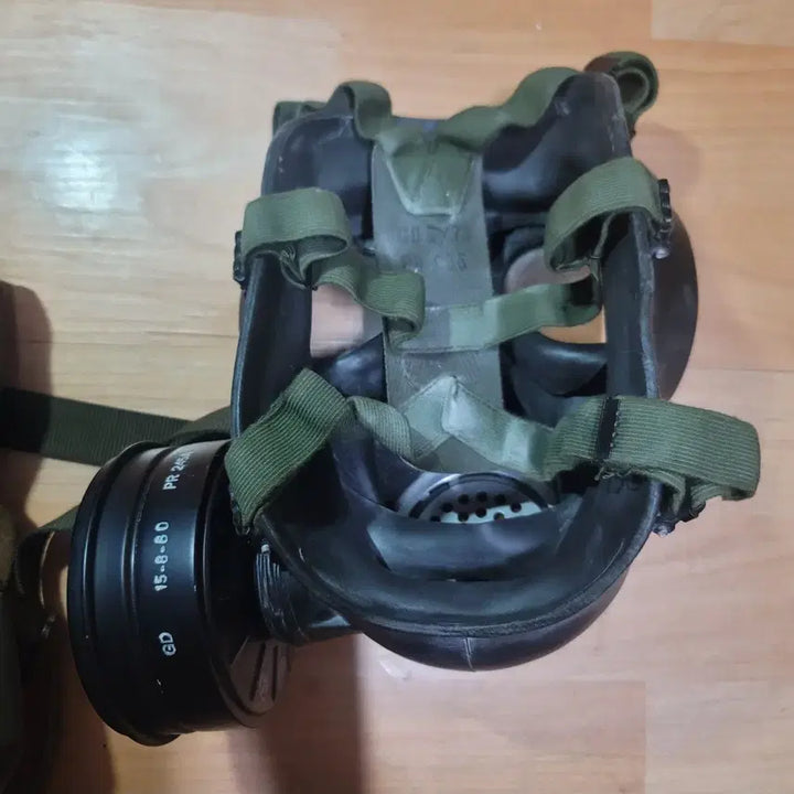 [BUNJANG] British S6 Gas Mask / 영국 S6 방독면