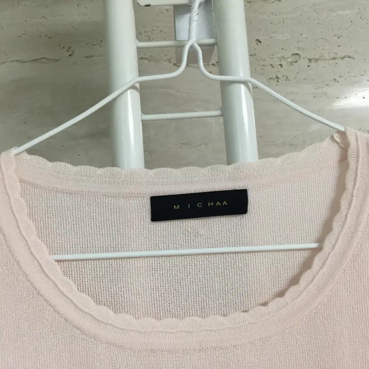 [BUNJANG] MICHAA Lace Sleeve Blouse / MICHAA 미샤 펀칭 레이스 반팔 니트 85