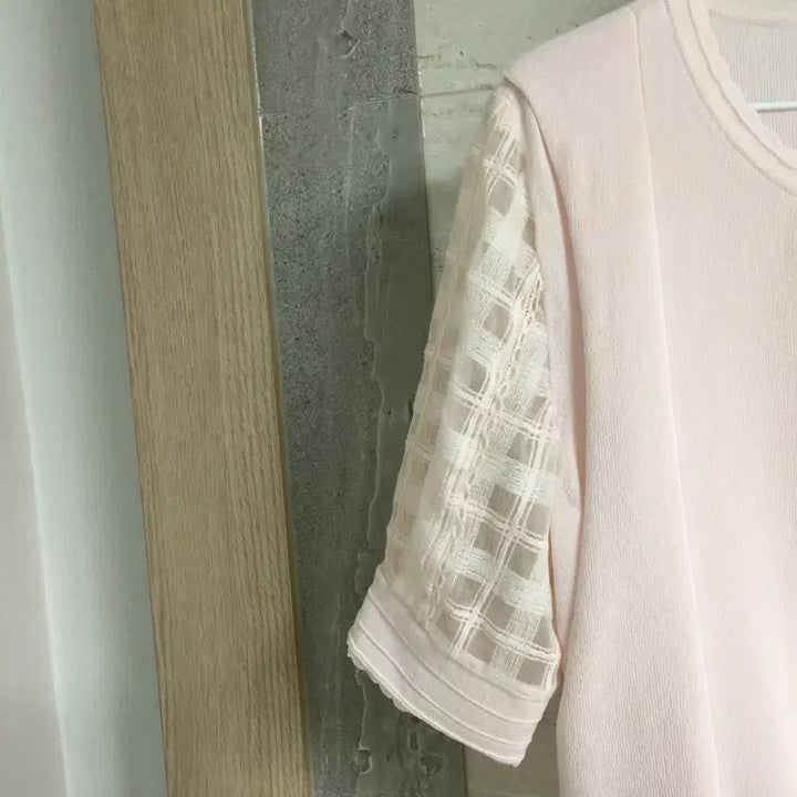 [BUNJANG] MICHAA Lace Sleeve Blouse / MICHAA 미샤 펀칭 레이스 반팔 니트 85