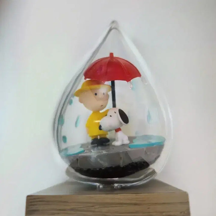 [BUNJANG] Snoopy Weather Terrarium Figure (Rainy Day) / 스누피 날씨 테라리움 리멘트 피규어