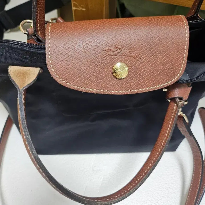 [BUNJANG] Longchamp Black Tote Bag with Brown Handle / 롱샴 블랙 토트백 브라운 핸들