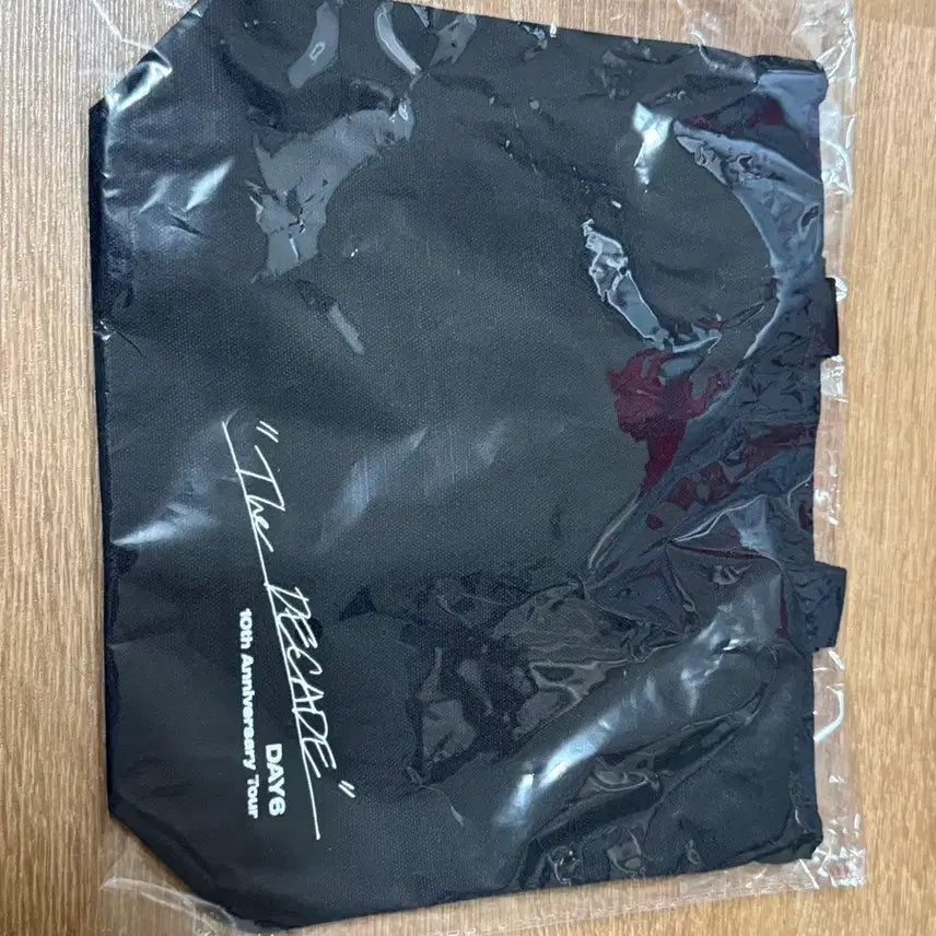 [BUNJANG] DAY6 Decade Goyang Concert Eco Bag (Sealed) / 데이식스 데케이드 고양콘 에코백 (미개봉)