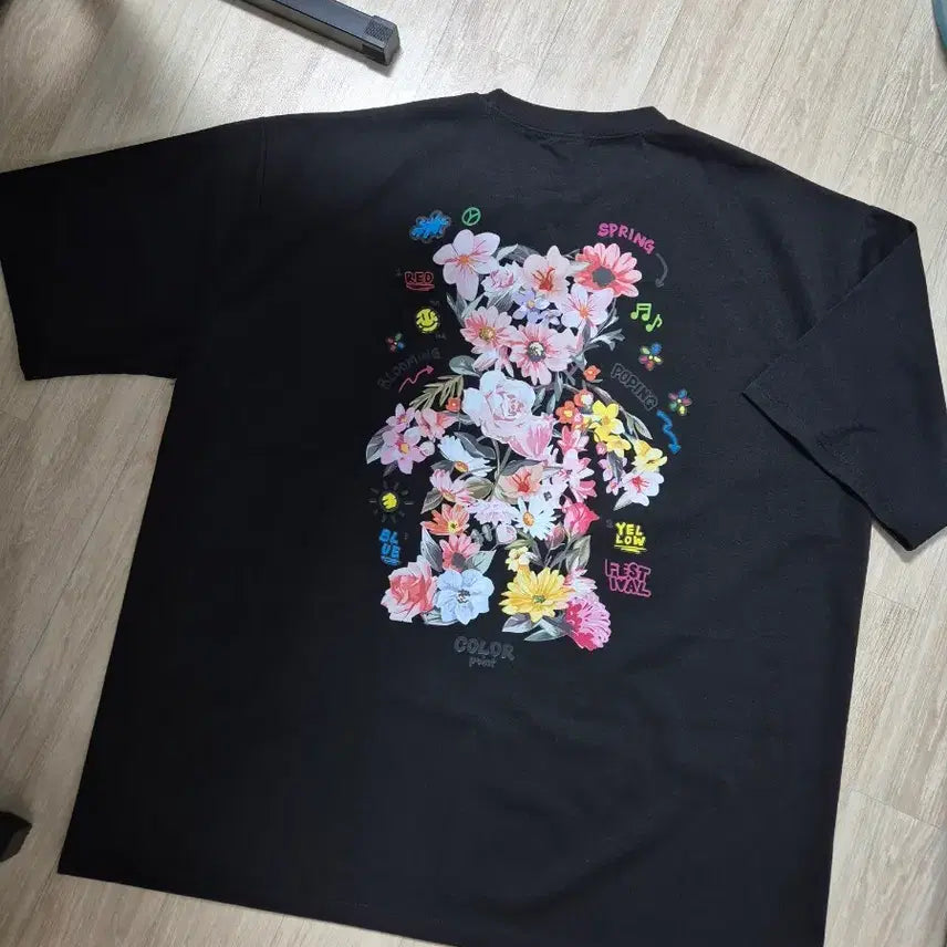 [BUNJANG] Black Floral Print T-Shirt / 플라워 프린팅 검정 반팔 티셔츠(새상품