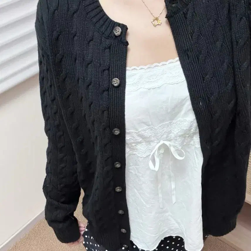[BUNJANG] Brandy Melville Agnes Knit Slim Fit Sweater / BM Brandy Melville Agnes 니트 부드러운 데일리 슬림핏