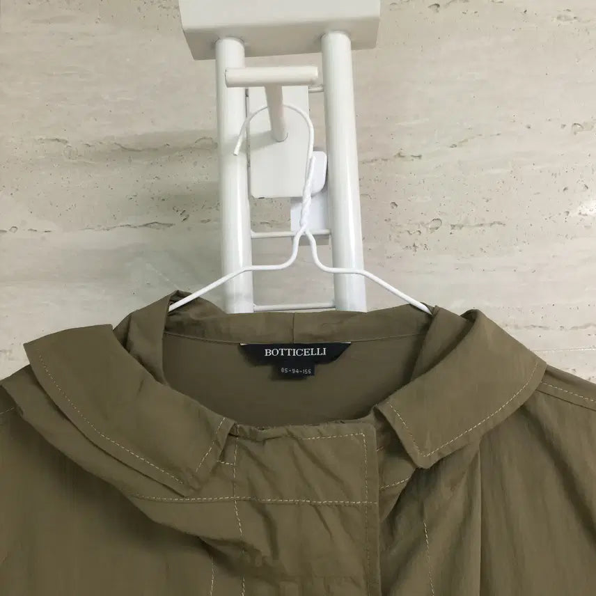[BUNJANG] Botticelli Hooded Windbreaker Jacket / 보티첼리 후드 바람막이 자켓 85