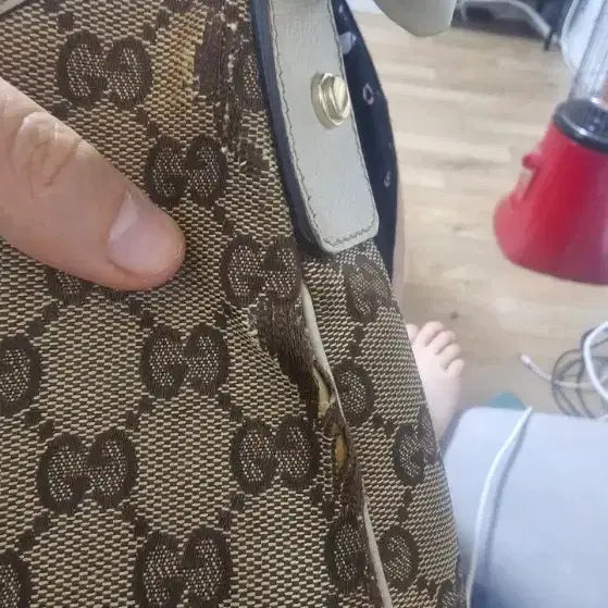 [BUNJANG] Gucci GG Logo Canvas Shoulder Bag / 구찌 GG 로고 캔버스 숄더백