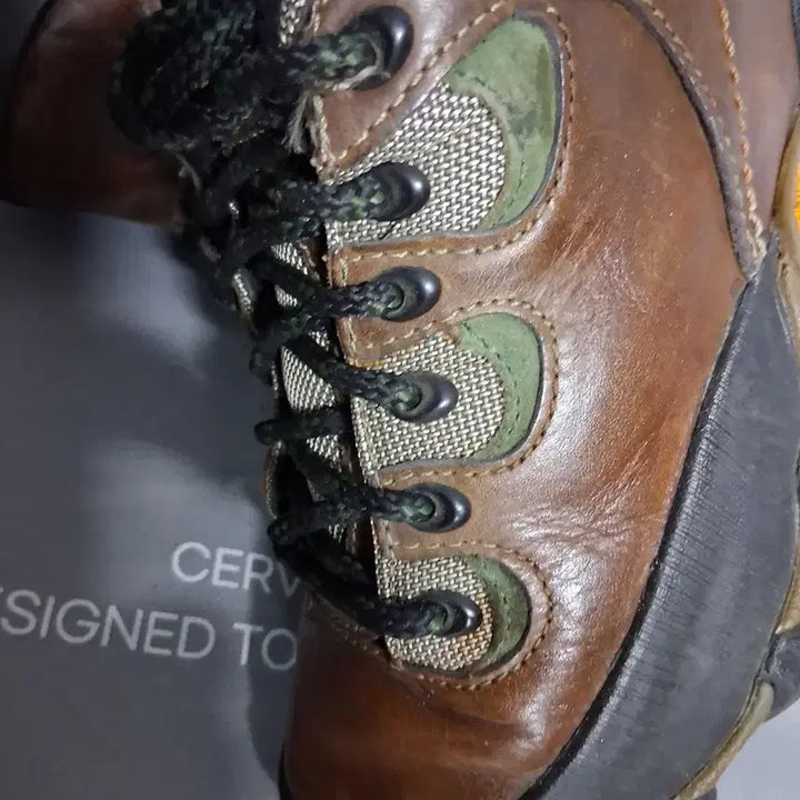 [BUNJANG] Patagonia Hiking Boots 250 / 파타고니아  등산화 250