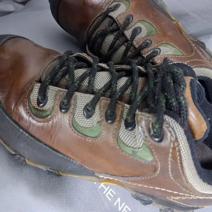 [BUNJANG] Patagonia Hiking Boots 250 / 파타고니아  등산화 250